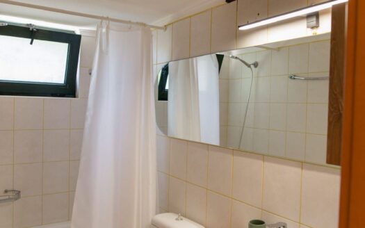 ΔΙΑΜΕΡΙΣΜΑ ΜΕ ΘΕΑ ΣΤΗ ΘΑΛΑΣΣΑ 40 m2 ΚΑΙ ΚΑΤΟΙΚΗΣΙΜΗ ΑΠΟΘΗΚΗ 17 m2 !